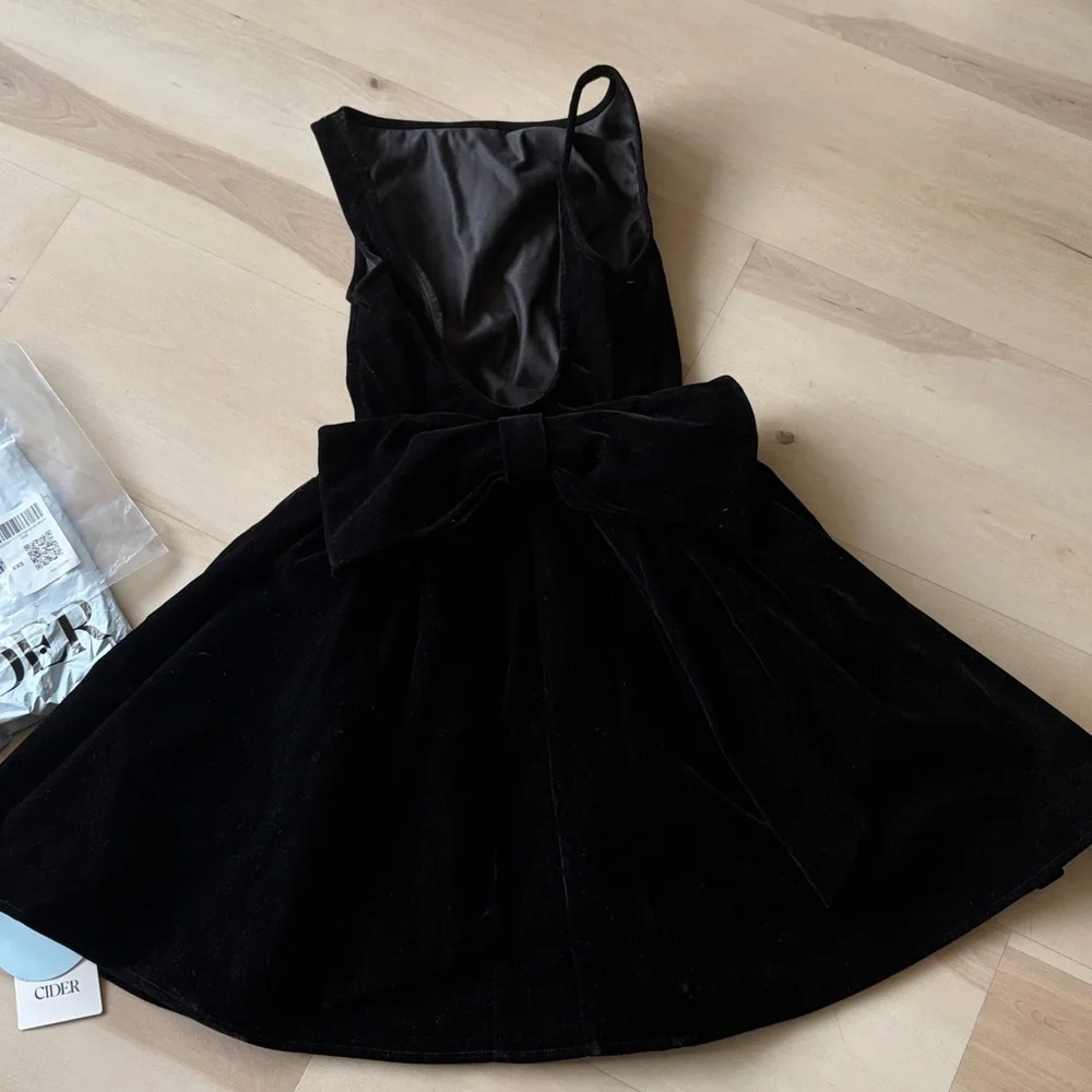 Cider Velvet boatneck Big Bow Tie back midi dress juniors sz XXS black nwt - Picture 2 of 8